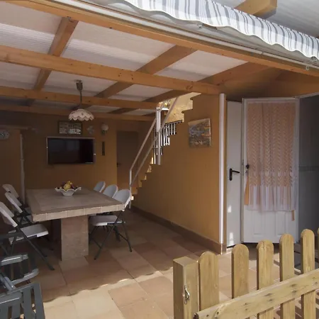 Casa Tranquila Con Piscina Privada Cerca De La Playa - Hisp-7-40 ヴィラ トレリャ・デ・モングリ