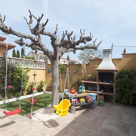 Maison Calme Avec Piscine Privee Pres De La Plage Torroella de Montgrí